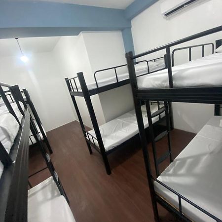 Lime Lite Manila Hostel Makati City Dış mekan fotoğraf