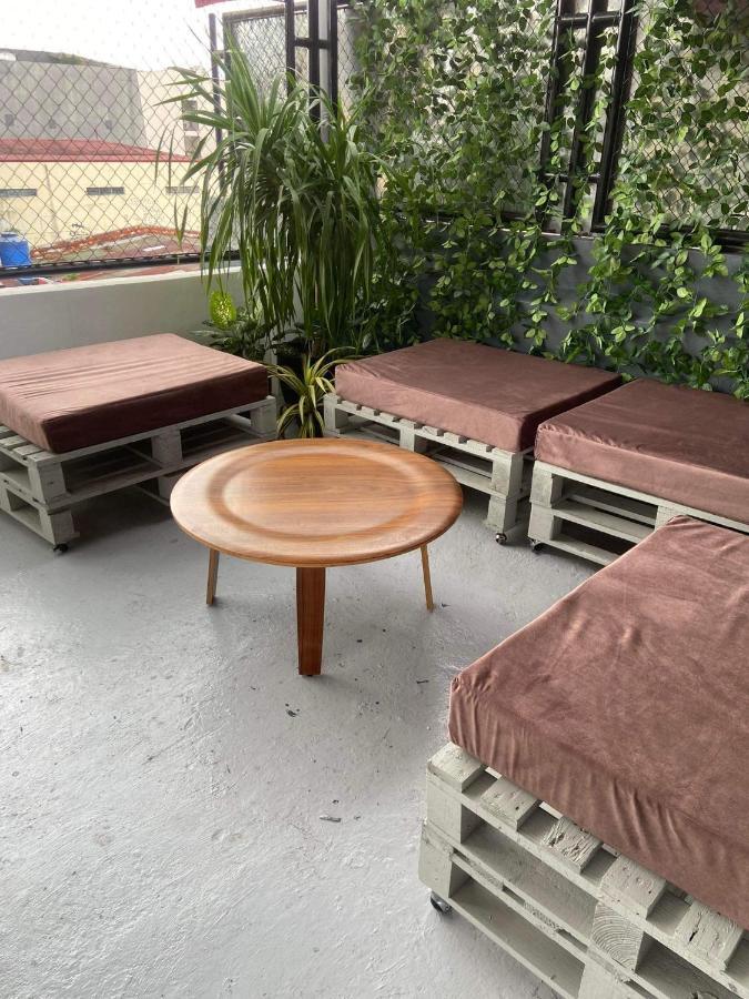 Lime Lite Manila Hostel Makati City Dış mekan fotoğraf