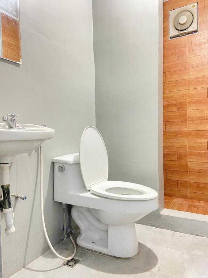 Lime Lite Manila Hostel Makati City Dış mekan fotoğraf