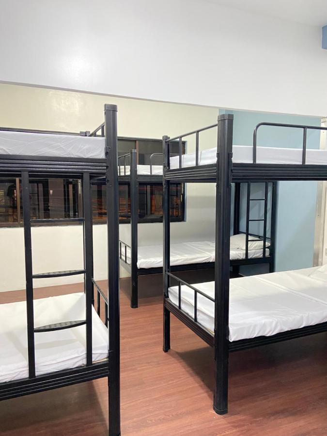 Lime Lite Manila Hostel Makati City Dış mekan fotoğraf