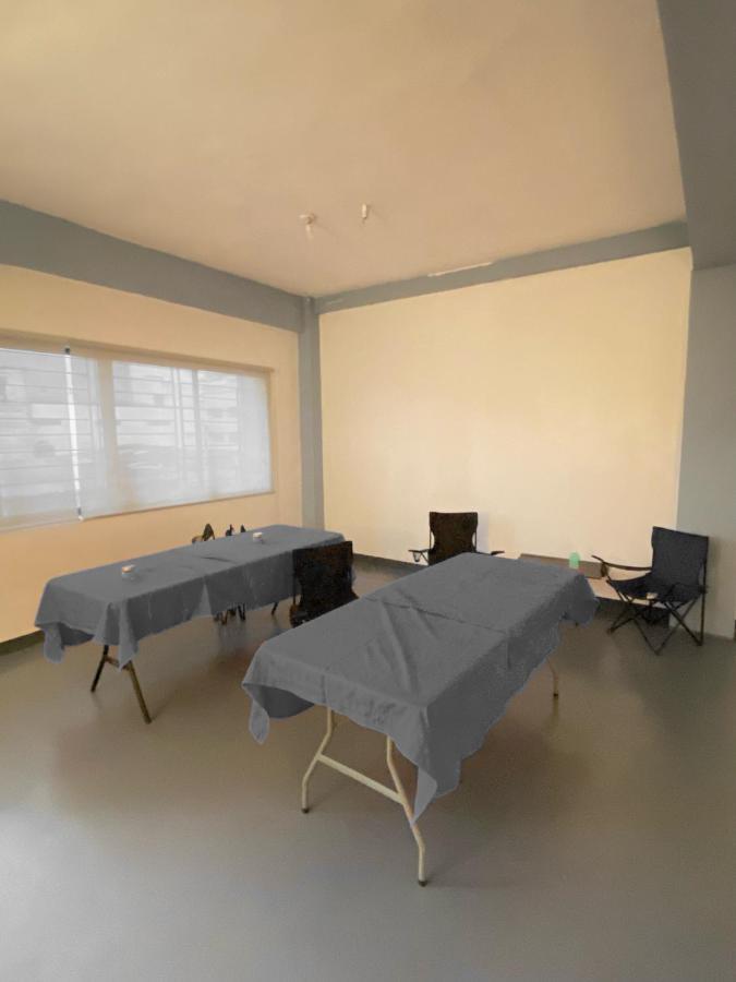 Lime Lite Manila Hostel Makati City Dış mekan fotoğraf