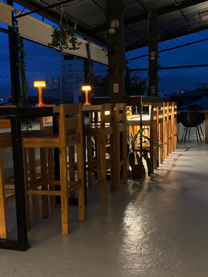 Lime Lite Manila Hostel Makati City Dış mekan fotoğraf