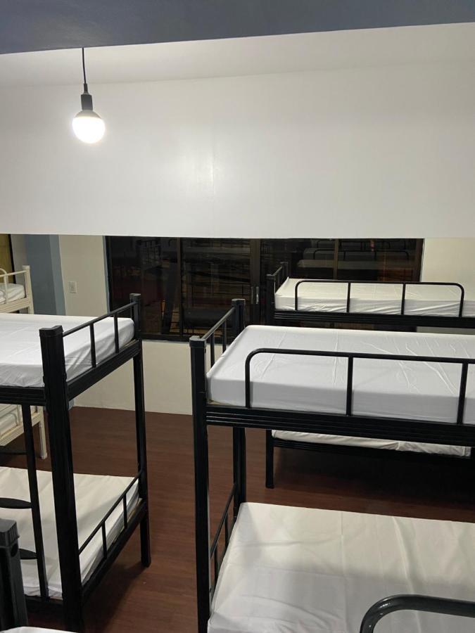 Lime Lite Manila Hostel Makati City Dış mekan fotoğraf